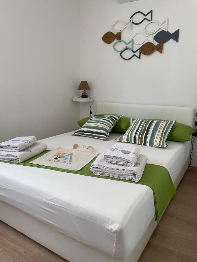 Residence4A-Appartamento Bianco ราฟนี ภายนอก รูปภาพ