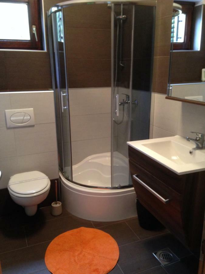 Residence4A-Appartamento Bianco ราฟนี ภายนอก รูปภาพ